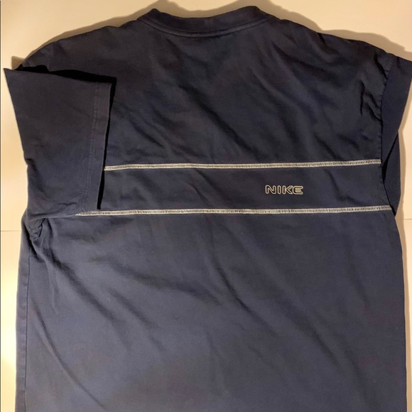 VINTAGE Nike Men's Silver Tag Embroidered Tee 2XL - Picture 4 of 5